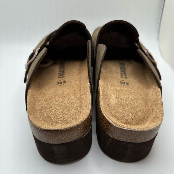 CUSHIONAIRE Women's Cork Footbed Platform Clog 8 OLIVE - Picture 4 of 7